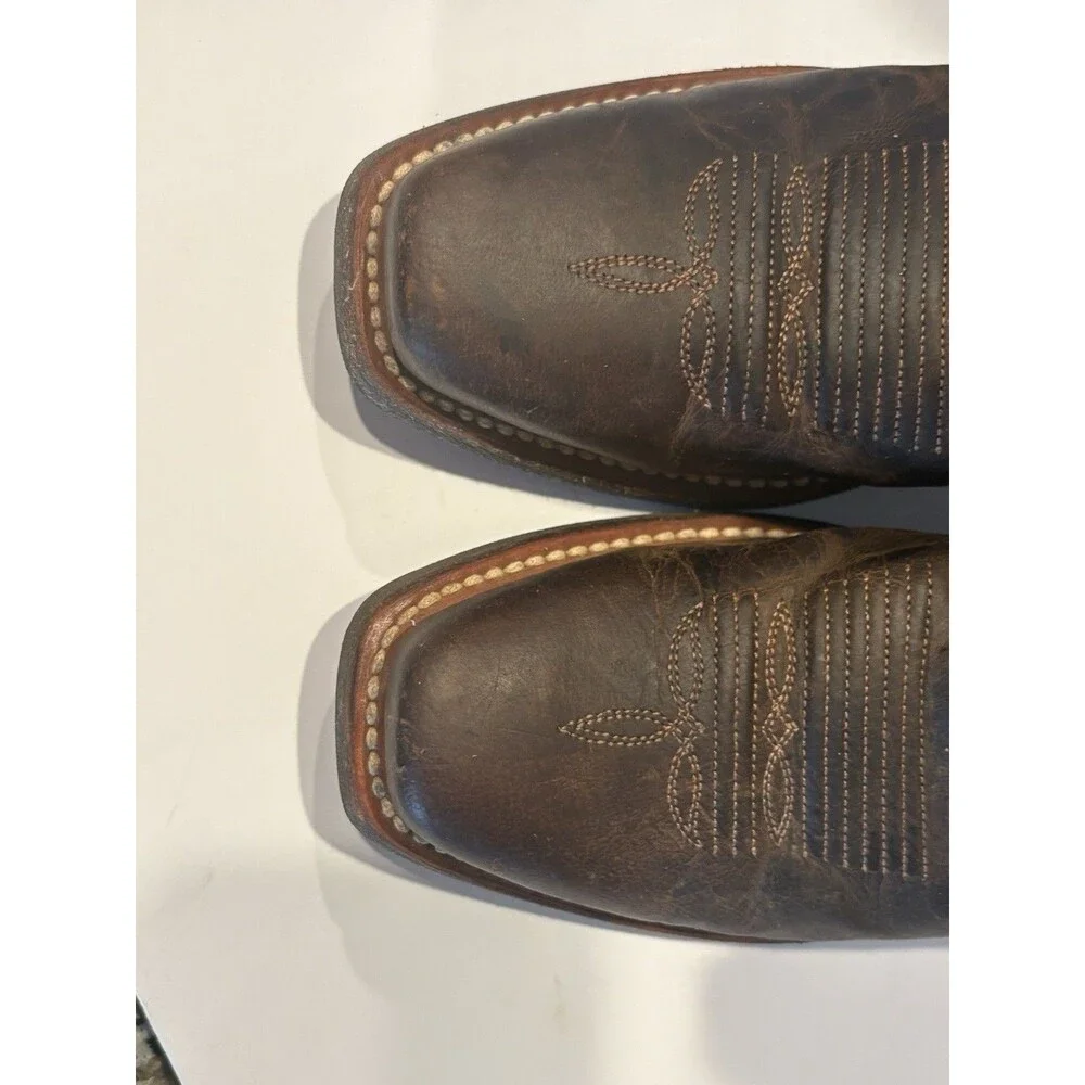 Ariat Women's Autry Western Boots, crafted from distressed 8B